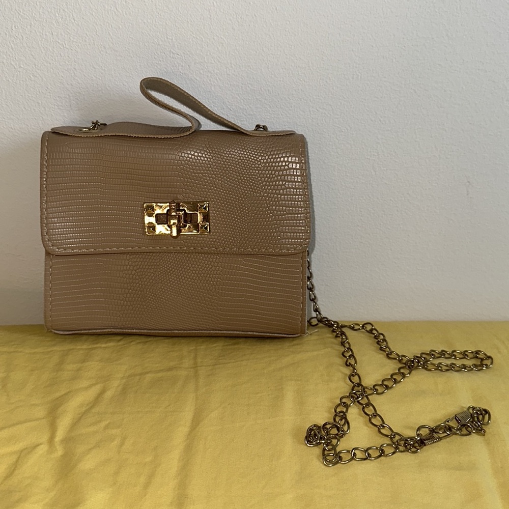 Nude mini purse